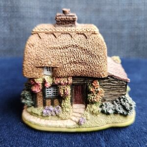 Lilliput Lane Granny's Bonnet Cottage 1997  No Box, Handmade In England
